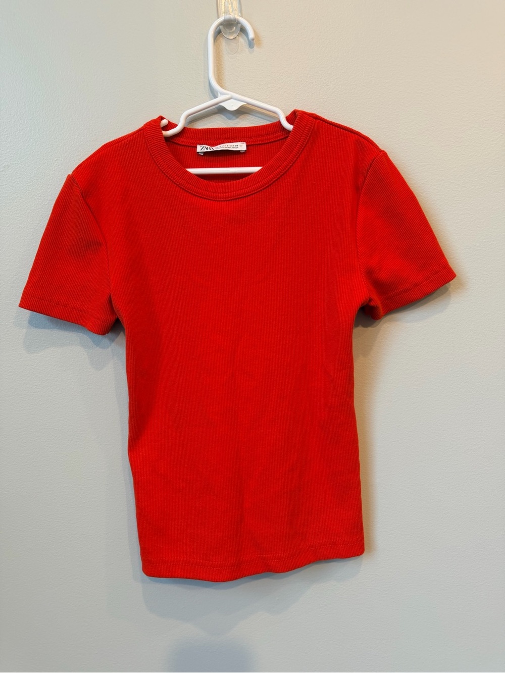 Zara Red Ribbed Short Sleeve Crewneck Knit Tee Shirt - Women's Size Small